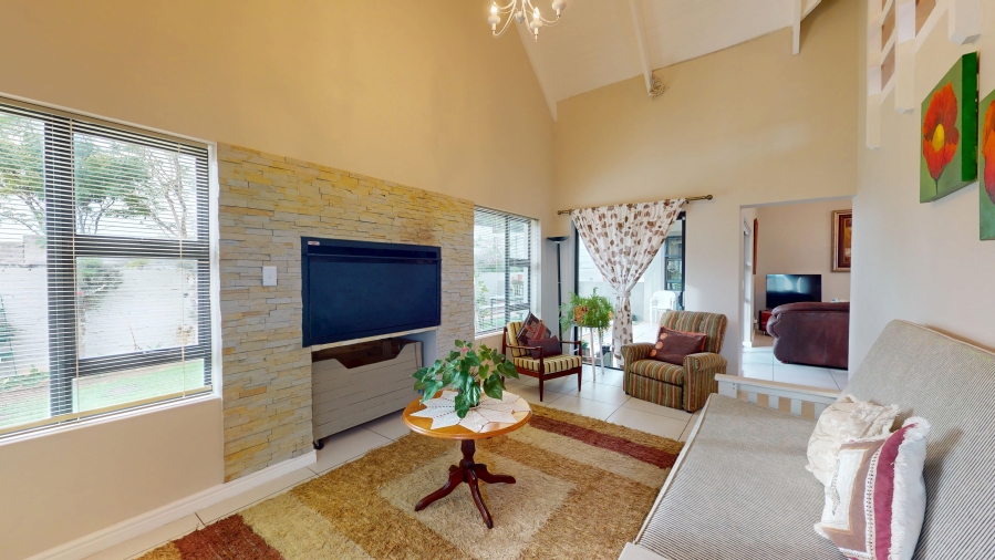 3 Bedroom Property for Sale in Berg En Dal Western Cape